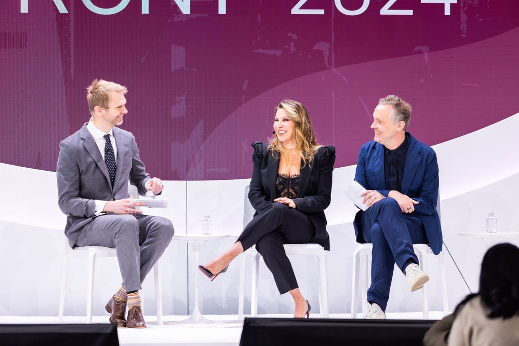 Matt Turner, deputy editor in chief at Business Insider, and Stephen Farquhar, CEO of Publicis Health, joined Andrea Palmer to discuss the current health media landscape. (Photo courtesy of PHM) PHM Healthfront Stage